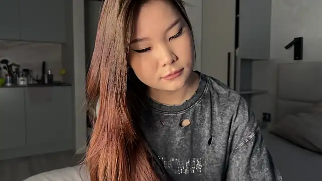 iamyuki XXX чат на живо