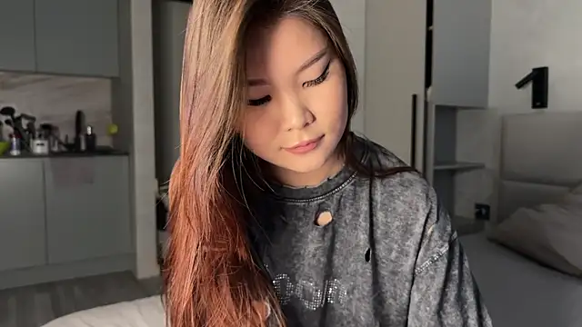 iamyuki Chat XXX live