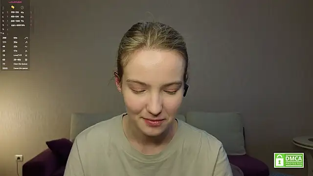 Show modela HongTomczak na web-kameri