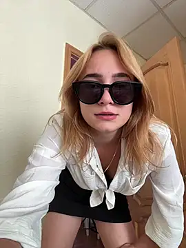 SugarDanger Pertunjukan Webcam