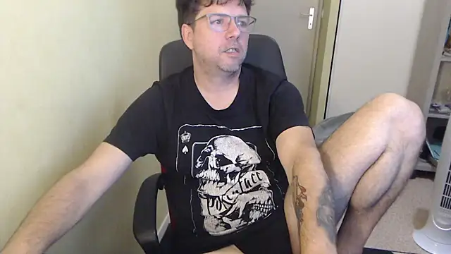 blueandwhite1's Webcam Show