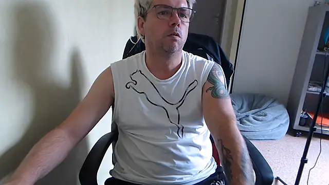 blueandwhite1 webcam show