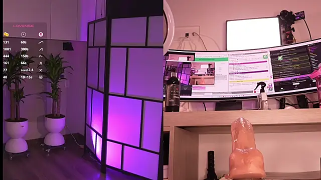 Just__dani's Webcam Show