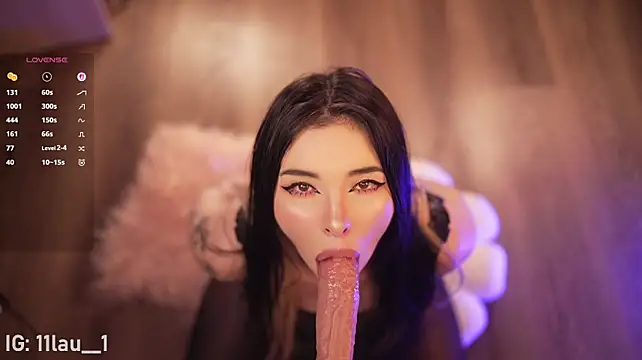 הופעת וובקאם של Just__dani