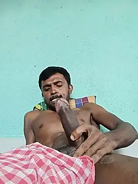 הופעת וובקאם של Master_Shiva