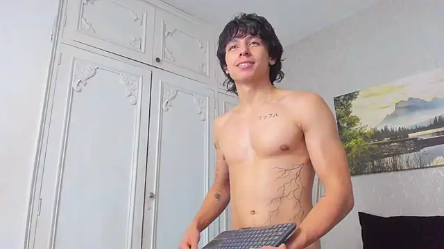 แชท XXX สดของ Tyler_durten