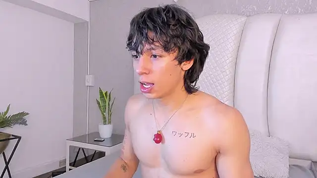 Tyler_durten élő XXX-chatje