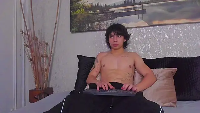 Tyler_durten Show in webcam