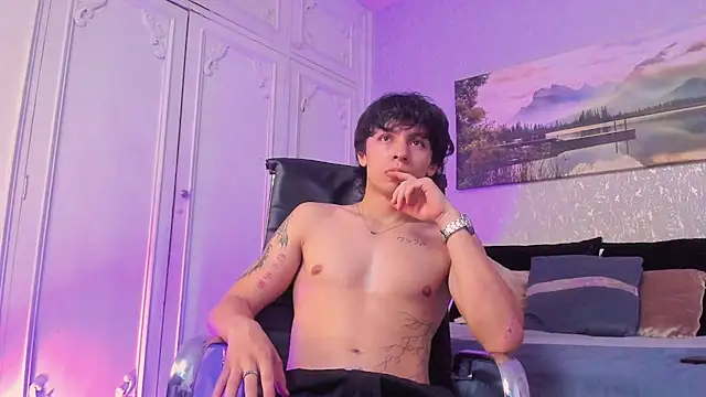 Show modela Tyler_durten na web-kameri