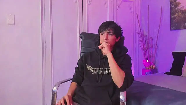 Tyler_durtenのウェブカメラショー