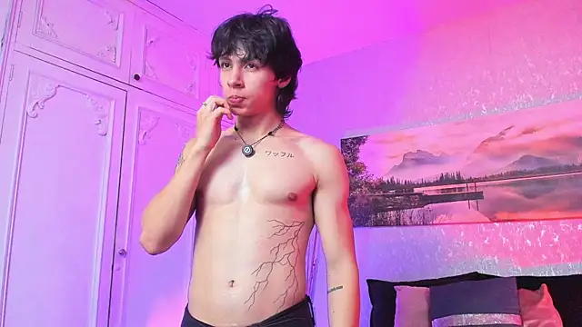 Show modela Tyler_durten na web-kameri
