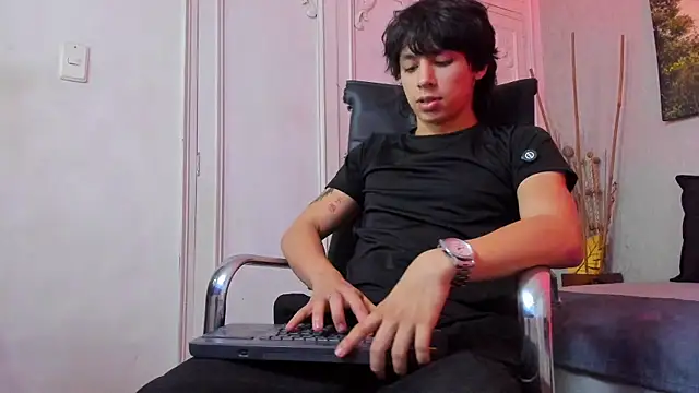 Tyler_durtenのウェブカメラショー