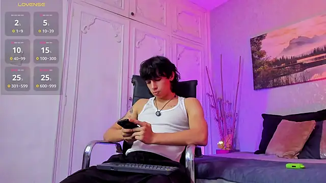 Tyler_durten Show in webcam