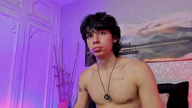Show modela Tyler_durten na web-kameri