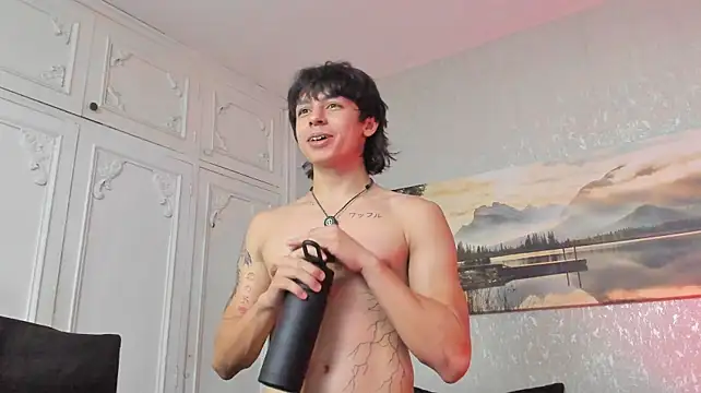 Pertunjukan Kamera Web Tyler_durten