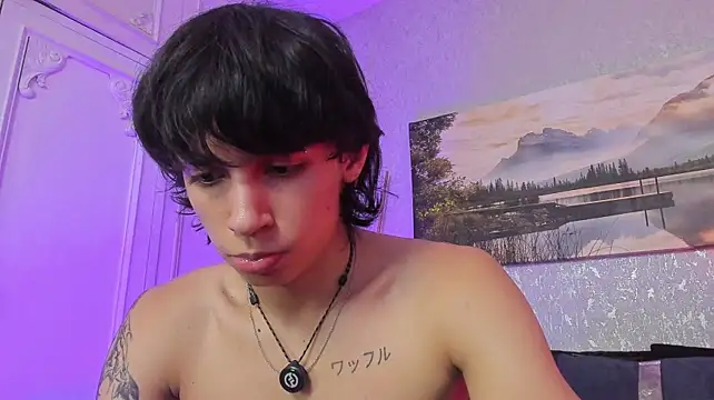 Show modela Tyler_durten na web-kameri