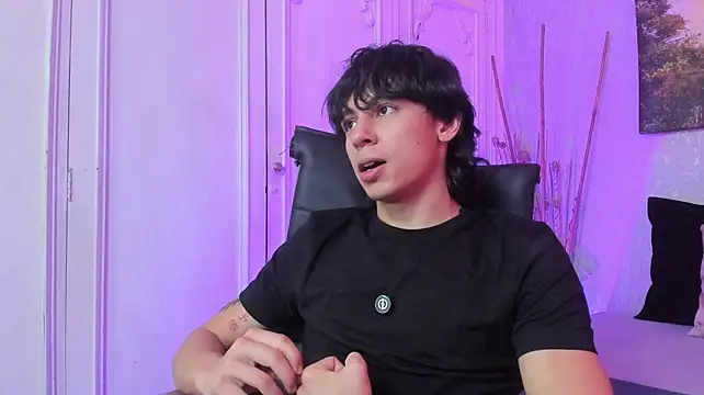 Show modela Tyler_durten na web-kameri