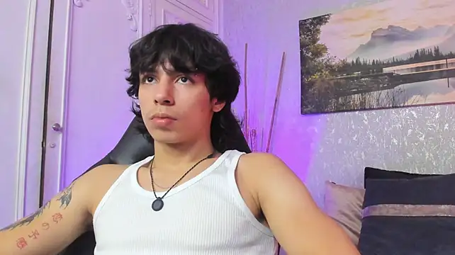 Show modela Tyler_durten na web-kameri
