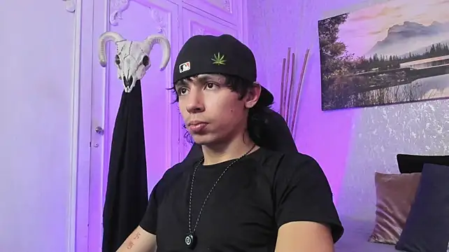 Tyler_durten Show in webcam