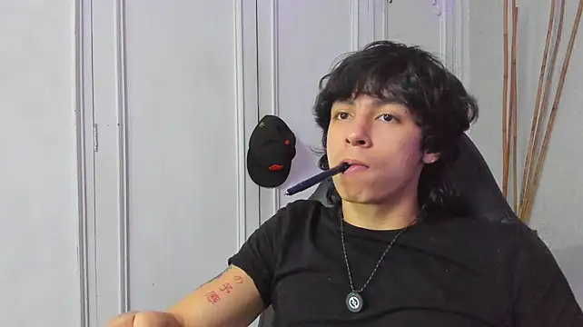 Tyler_durtenのウェブカメラショー
