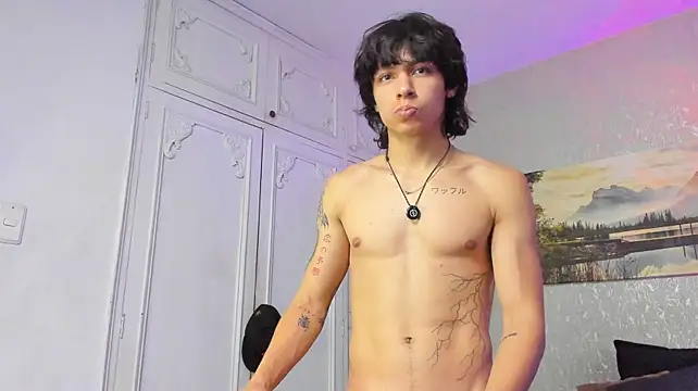 Show modela Tyler_durten na web-kameri