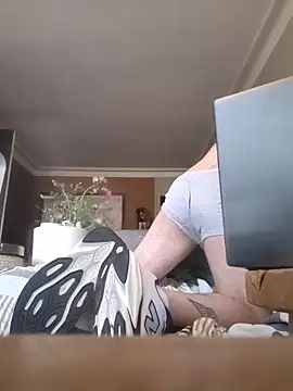 Titilouonlyf69 Show in webcam