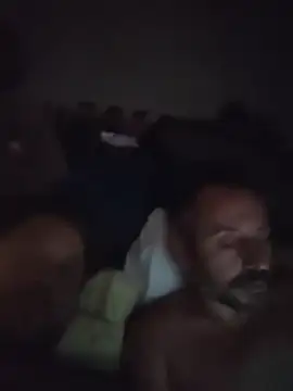 Titilouonlyf69: διαδικτυακό σόου στην κάμερα