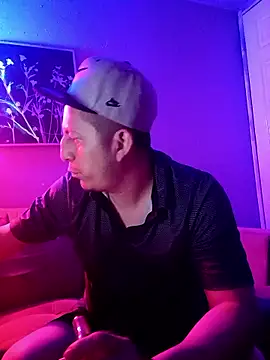Pokazy przed kamerką – B3toBaby