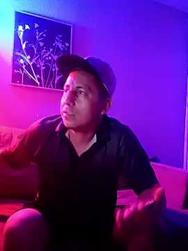 B3toBaby webkamerás műsora
