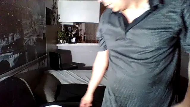 B3toBaby Show in webcam