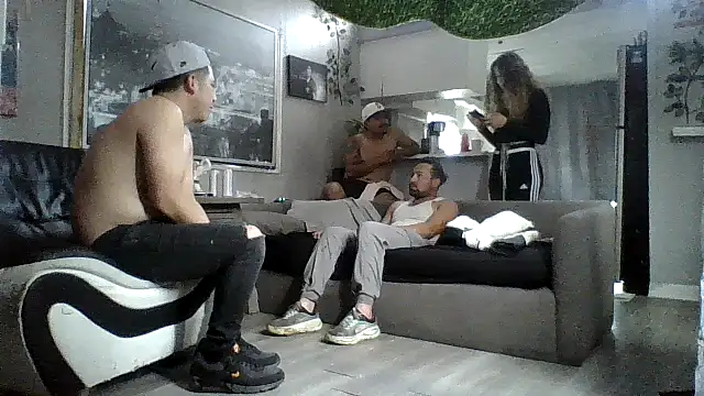Show modela B3toBaby na web-kameri