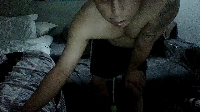 Show modela B3toBaby na web-kameri