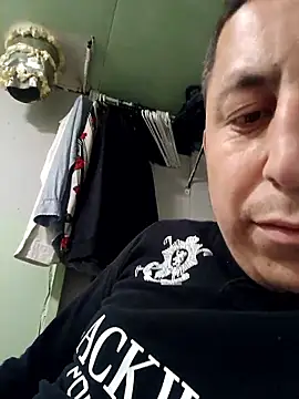 B3toBaby Show in webcam