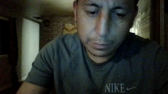 B3toBaby Show in webcam