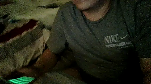B3toBaby Show in webcam