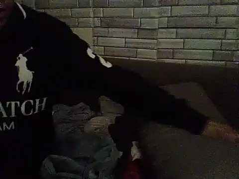 B3toBaby webkamerás műsora