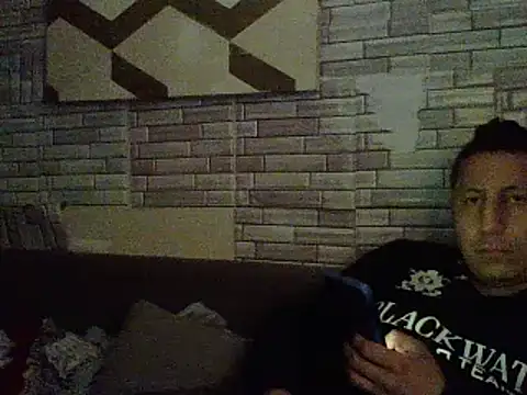 B3toBaby Show in webcam