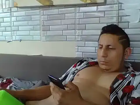 B3toBaby Show in webcam