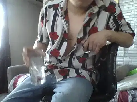 B3toBaby Show in webcam