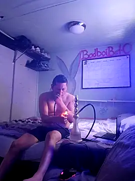 Pokazy przed kamerką – Badboibeto