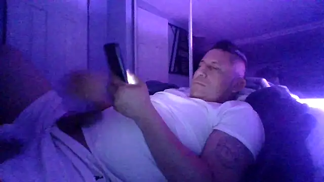 Badboibeto webkamerás műsora