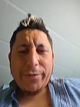 הופעת וובקאם של Badboibeto