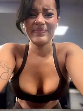Risky_Workouts Webcamshow