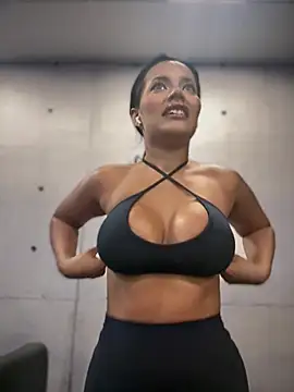 Risky_Workoutsn Webbikameraesitys