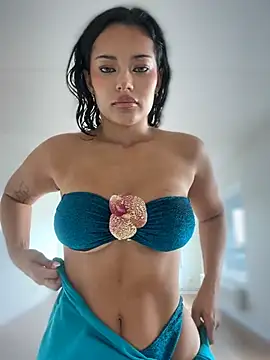 Show de Risky_Workouts na webcam