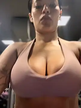 Risky_Workouts' Live XXX Chat