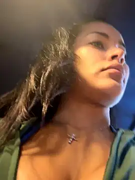 Risky_Workouts Show in webcam