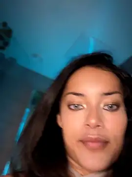 Show de Risky_Workouts na webcam