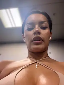 Risky_Workouts Webcam-Show