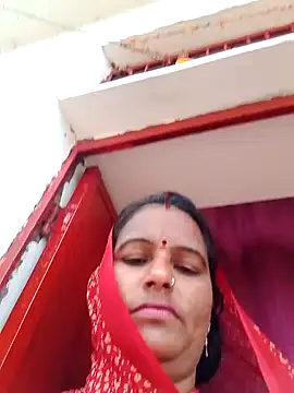 Suhani_hot12n Webbikameraesitys